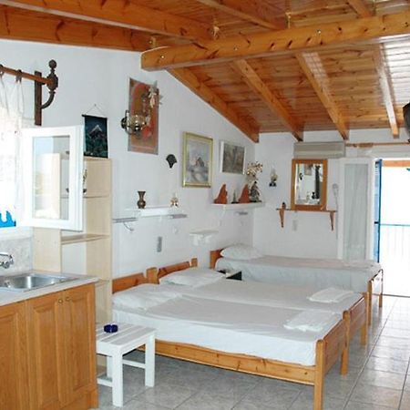 Nikos Rooms And Studios Πόρος Εξωτερικό φωτογραφία