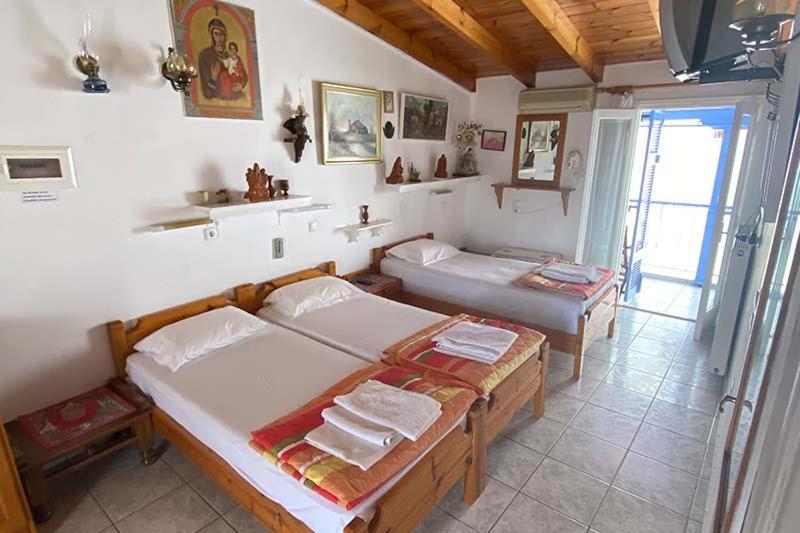 Nikos Rooms And Studios Πόρος Εξωτερικό φωτογραφία